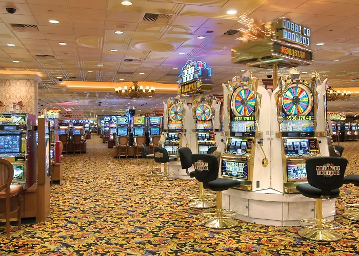 Casino hotel: Gold Coast Hotel And Casino