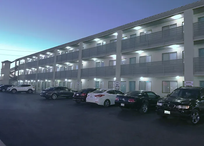 Airport Hotel: Highland Inn Las Vegas