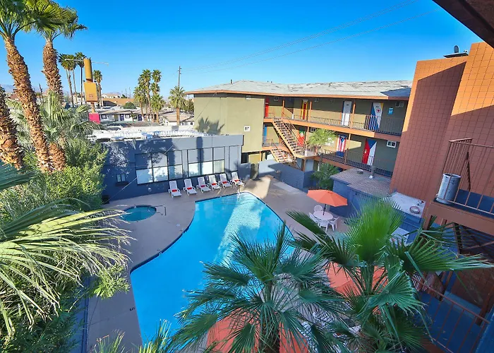 Las Vegas (Adults Only)